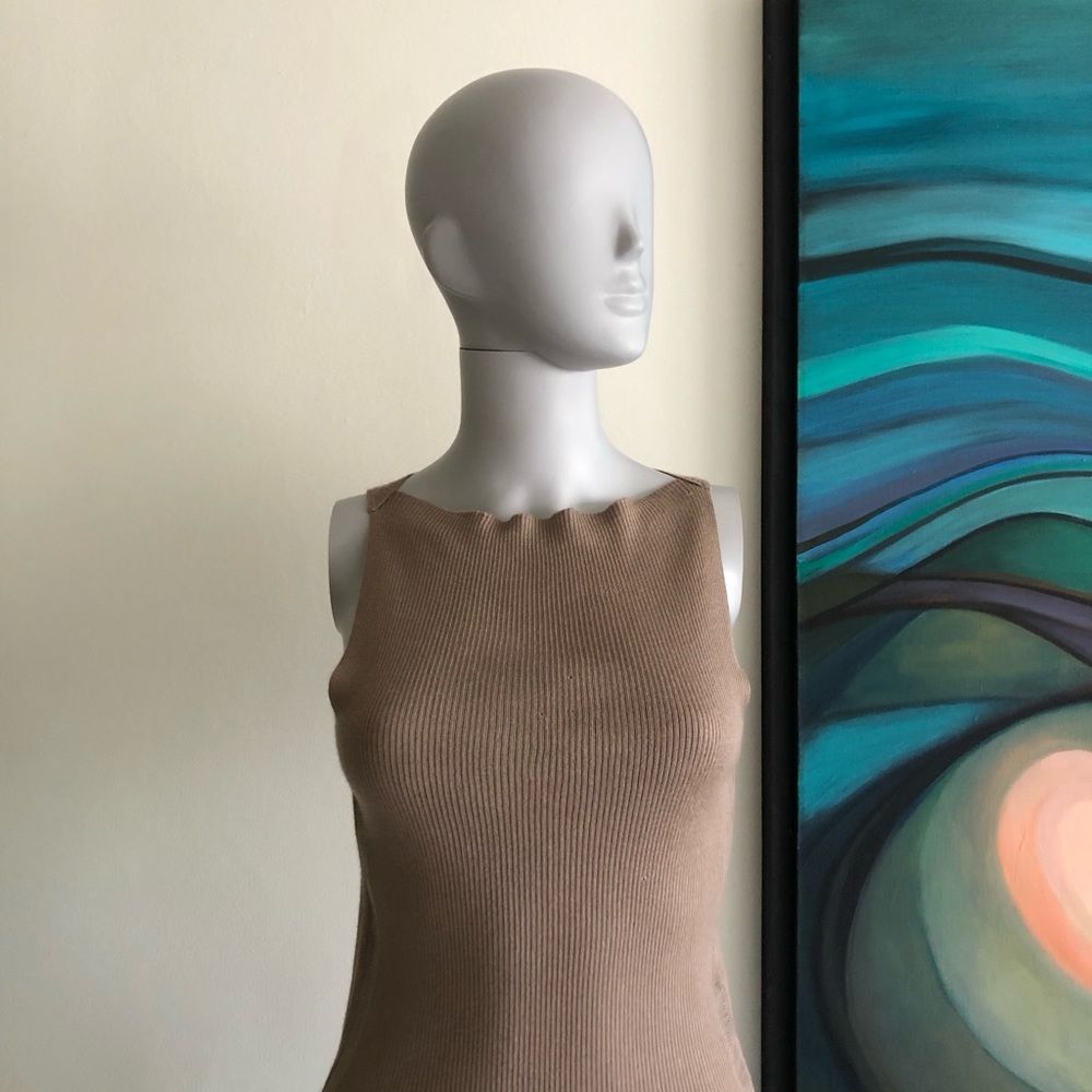 Chanel sleeveless top